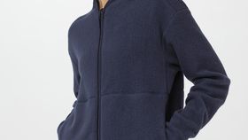 hessnatur Loungewear Fleece Jacke Regular ACTIVE LIGHT aus Bio-Baumwolle - blau - Größe S