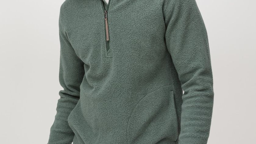 hessnatur Herren BetterRecycling Fleece-Sweater aus Bio-Baumwolle - grün - Größe 48