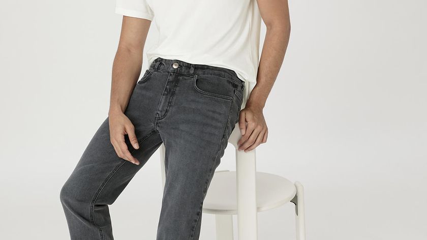 hessnatur Herren Jeans BEN Regular Straight BETTERRECYCLING aus Bio-Denim - schwarz - Größe 32/32