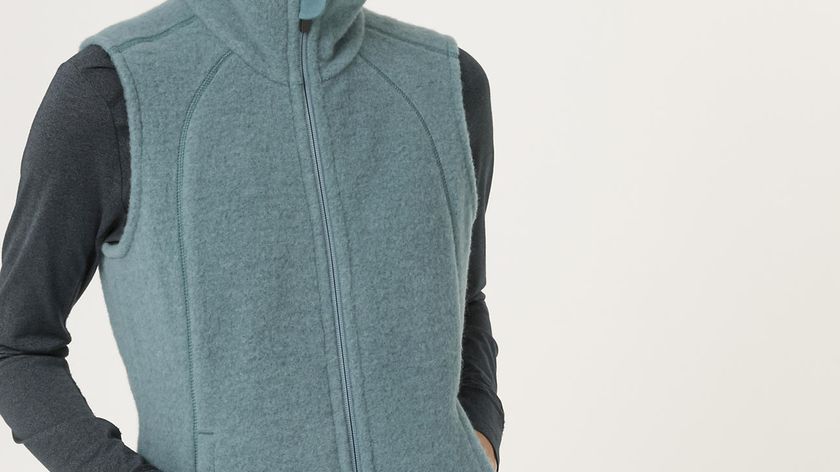 hessnatur Damen-Outdoor Wollfleece-Weste aus Bio-Merinowolle - grün - Größe 42