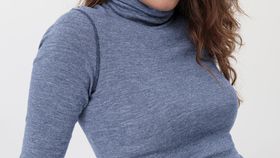 hessnatur Damen Rollkragen-Shirt mit Bio-Merinowolle und Seide - blau - Größe 46