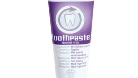 Für gesunde Zähne: Schwarzkümmel Zahnpasta