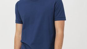 hessnatur Herren Schlafshirt aus Bio-Baumwolle - blau - Größe 52