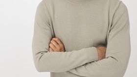 hessnatur Herren Pullover aus Bio-Baumwolle - grau - Größe 52