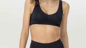 hessnatur Damen Bustier PURE BALANCE aus Bio-Baumwolle und Tencel™ Modal - schwarz - Größe 34