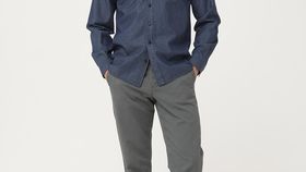 hessnatur Herren Jeanshemd Comfort Fit aus Bio-Baumwolle - blau - Größe 45/46