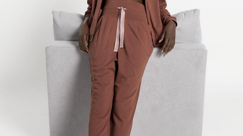 hessnatur Loungewear Yoga-Hose aus Bio-Baumwolle - orange - Größe 42