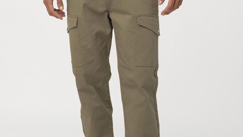 hessnatur Herren Cropped Cargohose aus Bio-Baumwolle mit Hanf - beige - Größe 46