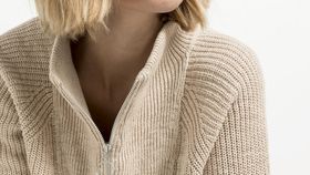 hessnatur Damen Troyer aus Bio-Baumwolle mit Kapok - beige - Größe 38