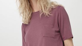 hessnatur Damen Halbarm Schlafshirt aus Tencel™Modal - lila - Größe 44