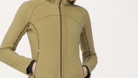 hessnatur Damen-Outdoor Softfleece-Jacke aus Bio-Baumwolle - gelb - Größe 36