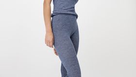 hessnatur Damen Funktions-Leggings mit Bio-Merinowolle und Seide - blau - Größe 46