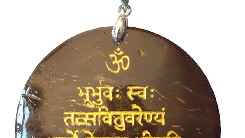 Halskette "Gayatri Mantra" Coconut gold lackiert 5cm