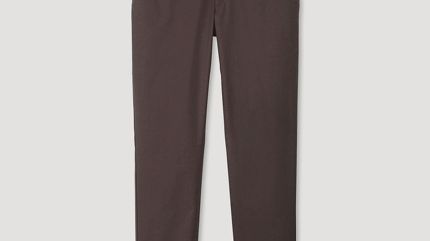 hessnatur Herren Chino Modern Fit aus Bio-Baumwolle mit Hanf - braun - Größe 52