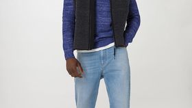 hessnatur Herren Mouliné-Pullover Regular aus Bio-Leinen und Bio-Baumwolle - blau - Größe 56