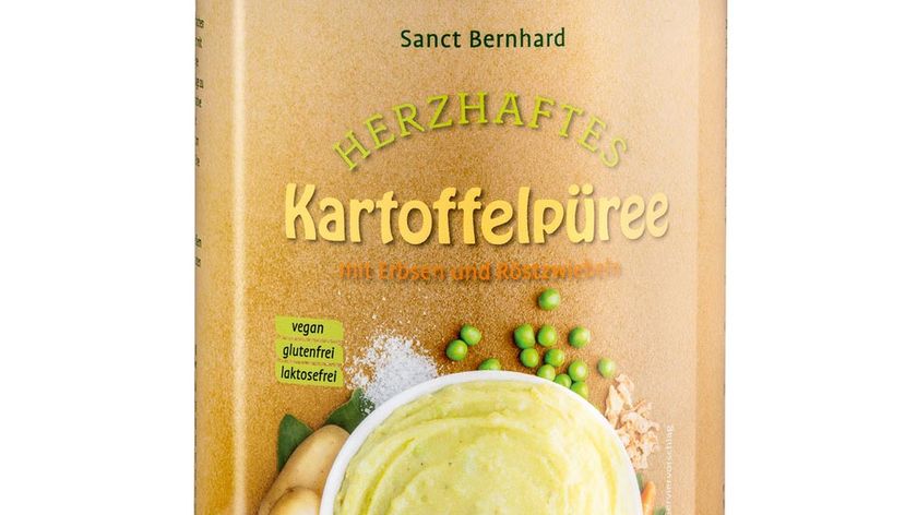 Kartoffelpüree mit Erbsen und Röstzwiebeln