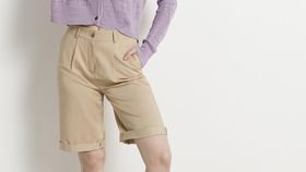 hessnatur Damen Bermudas aus Bio-Baumwolle mit Leinen - beige - Größe 48