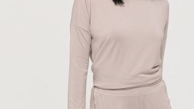 hessnatur Damen Langarm-Shirt aus TENCEL™ Modal - lila - Größe 44