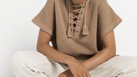 hessnatur Damen Strick-Poncho aus Bio-Baumwolle - beige - Größe S