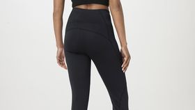 hessnatur Loungewear Leggings Fitted High Waist ACTIVE COMFORT aus TENCEL™ Modal - schwarz - Größe M/l