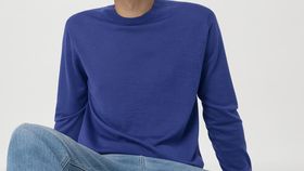 hessnatur Herren Feiner Pullover Regular aus Bio-Merinowolle - blau - Größe 56