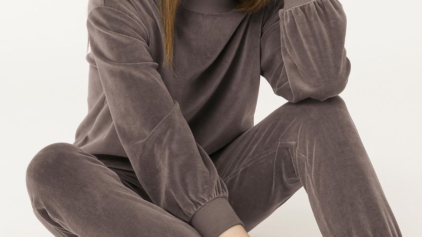 hessnatur Loungewear Nickihose aus Bio-Baumwolle - lila - Größe 48