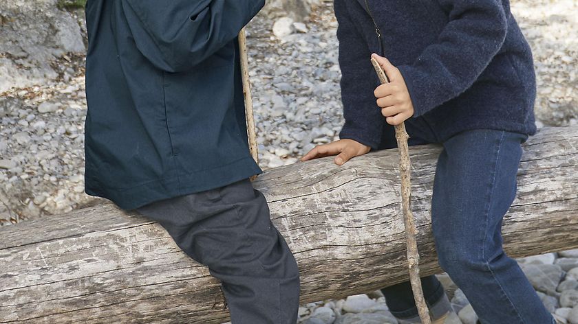 hessnatur Kinder Hose aus Bio-Baumwolle mit Hanf - blau - Größe 146