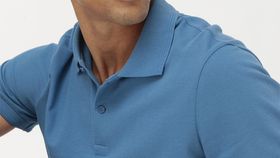 hessnatur Herren Poloshirt Zwirnjersey aus Bio-Baumwolle - blau - Größe 52