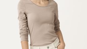 hessnatur Damen Langarm-Shirt aus Bio-Baumwolle - beige - Größe 40