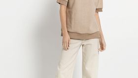 hessnatur Damen Pflanzengefärbtes Shirt aus Bio-Baumwolle mit Kapok - beige - Größe 38