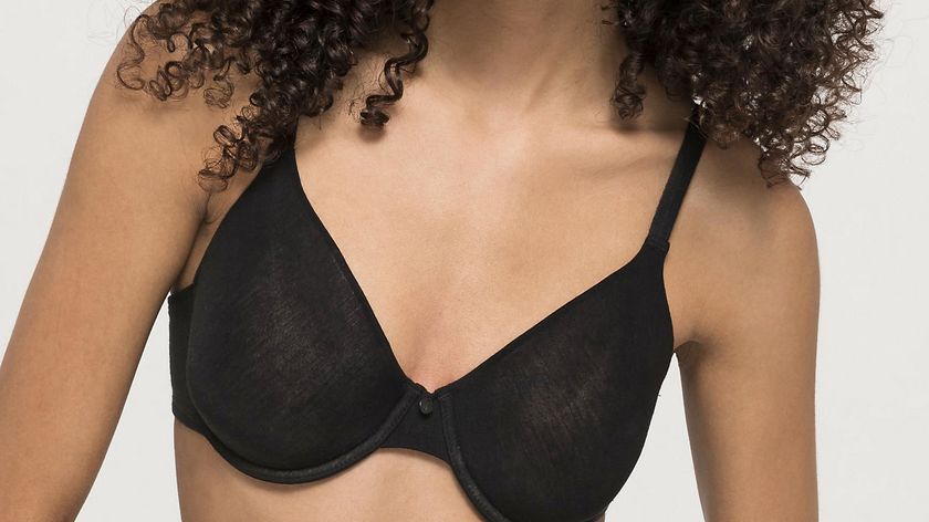 hessnatur Damen Spacer-BH mit Bügel aus Bio-Baumwolle und TENCEL™Modal - schwarz - Größe 80B