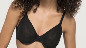 hessnatur Damen Spacer-BH mit Bügel aus Bio-Baumwolle und TENCEL™Modal - schwarz - Größe 80B