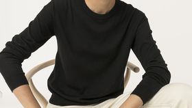 hessnatur Damen Rundhals-Pullover aus Bio-Merinowolle - schwarz - Größe 36