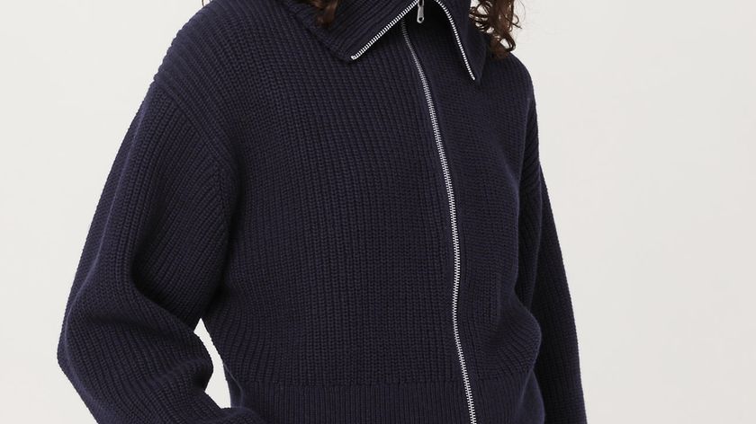 hessnatur Damen BetterRecycling Strickjacke aus Bio-Baumwolle - blau - Größe M