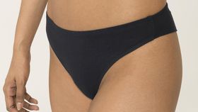 hessnatur Damen Brasilslip regular cut aus Bio-Baumwolle mit TENCEL™Modal - schwarz - Größe 36