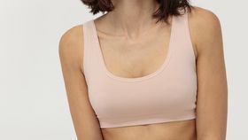 hessnatur Damen Bustier PURE BALANCE aus Bio-Baumwolle und Tencel™ Modal - rosa - Größe 34