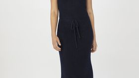 hessnatur Damen Strickkleid Midi Slim aus Bio-Baumwolle - blau - Größe M