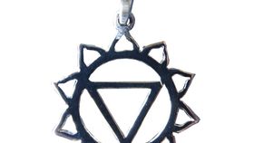 Anhänger "Manipuram Chakra" Silber 925 1,4cm, 0,9g