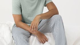 hessnatur Herren Pyjamahose aus Bio-Baumwolle - blau - Größe 56