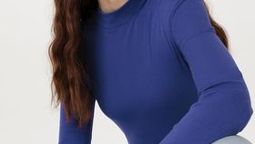 hessnatur Damen Softrib Langarmshirt Slim aus Bio-Baumwolle und TENCEL™ Modal - blau - Größe 44