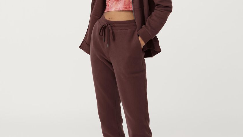 hessnatur Loungewear Sweathose aus Bio-Baumwolle - rot - Größe 46