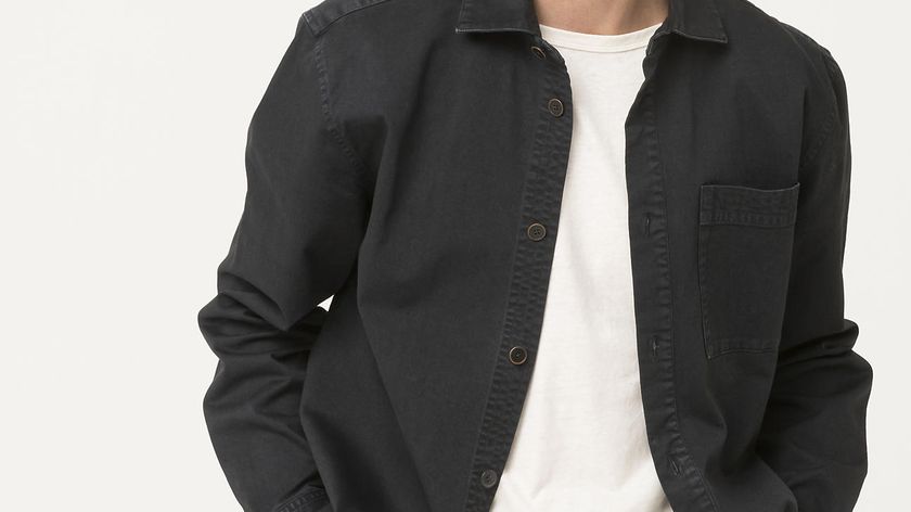 hessnatur Herren Overshirt aus Bio-Baumwolle mit Hanf - schwarz - Größe 50