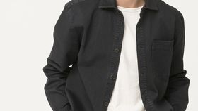 hessnatur Herren Overshirt aus Bio-Baumwolle mit Hanf - schwarz - Größe 50