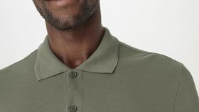 hessnatur Herren Zwirn Polo Shirt Regular aus Bio-Baumwolle - grün - Größe 46