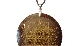 Halskette "Stern Tetraeder" Coconut gold lackiert 5cm