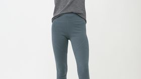 hessnatur Loungewear Sport Leggings aus Bio-Merinowolle mit Bio-Baumwolle - blau - Größe 46