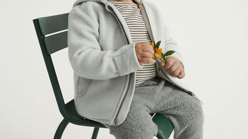 hessnatur Baby Fleece-Hose BetterRecycling aus Bio-Baumwolle - grün - Größe 86/92