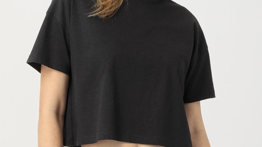 hessnatur Damen T-Shirt aus Bio-Baumwolle mit Hanf - schwarz - Größe 48