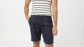 hessnatur Herren Shorts aus Leinen - blau - Größe 56