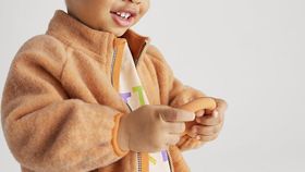 hessnatur Baby Wollfleece Jacke Relaxed aus Bio-Merinowolle mit Bio-Baumwolle - orange - Größe 98/104